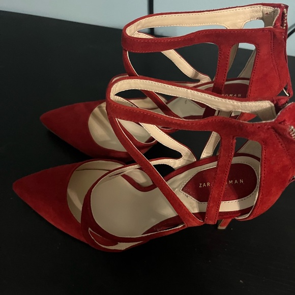 Zara red shoes - Picture 3 of 3
